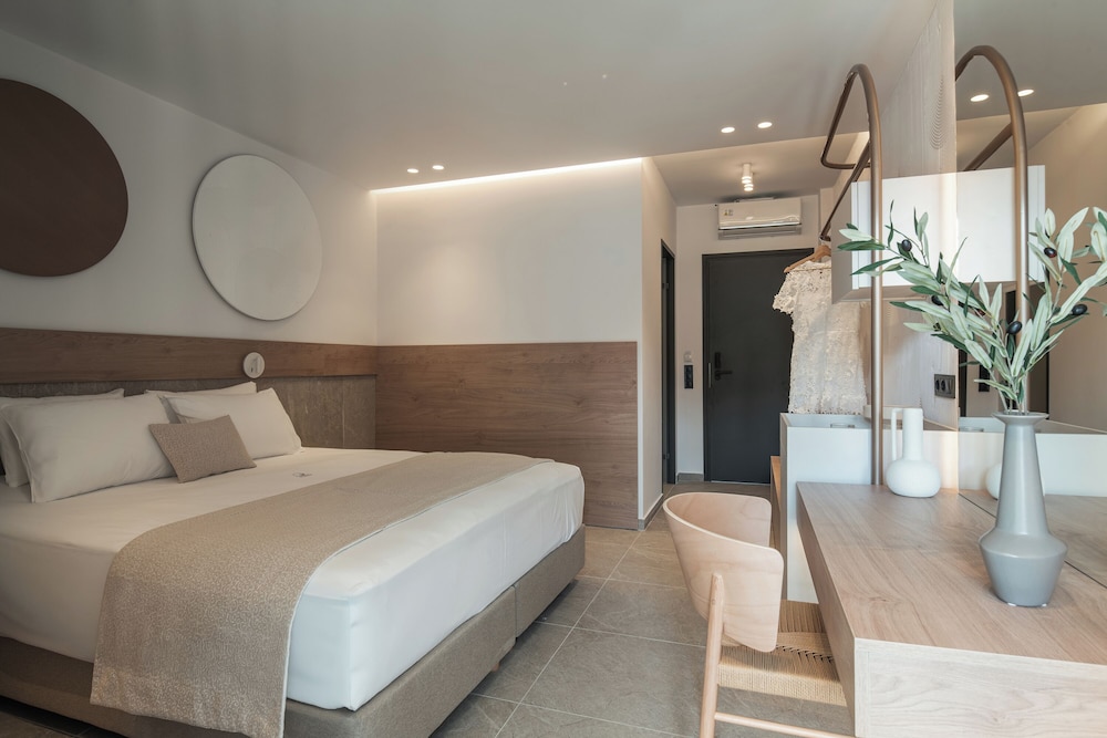 Olenia Suites