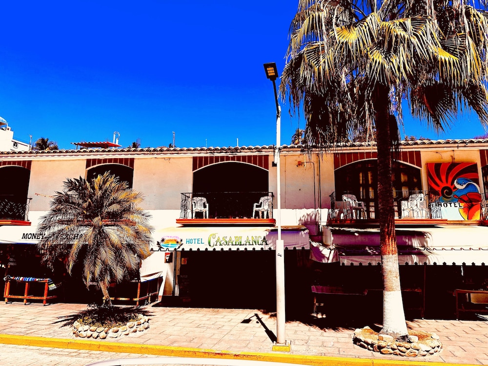 Hotel Casablanca - Image 1