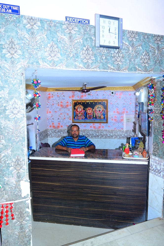 DhamStay Hotel Beach Heaven Puri