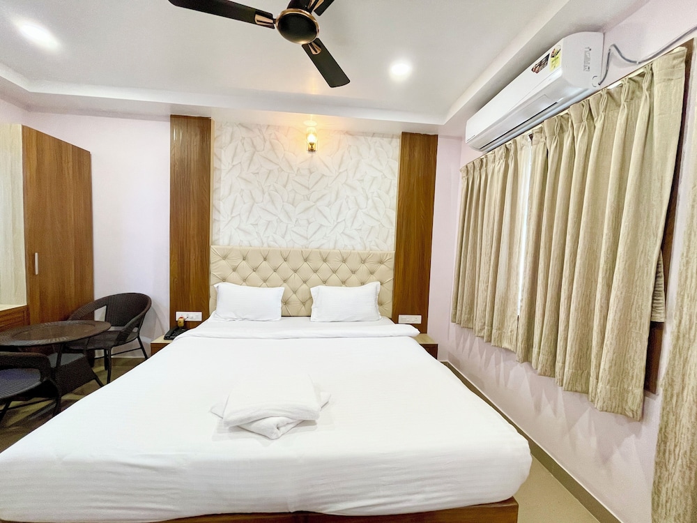 New Beach Resort - near Sea Beach