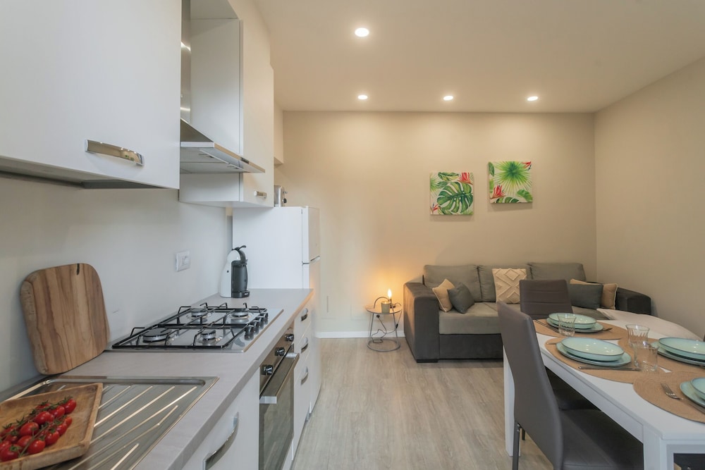 Zezio 44 by Rent all Como