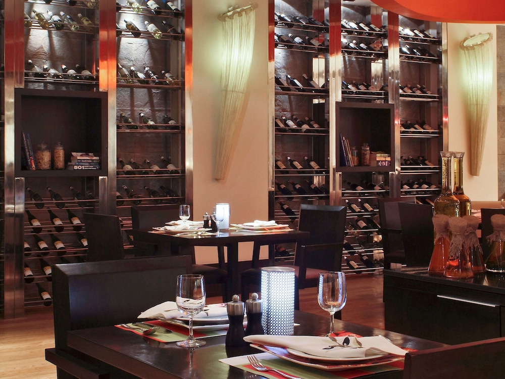 Mumbai Vacations - Novotel Mumbai Juhu Beach Hotel - Property Image 64