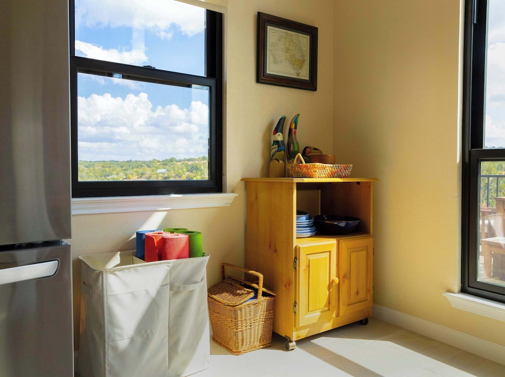 Stargazers Delight Sleeps 12!