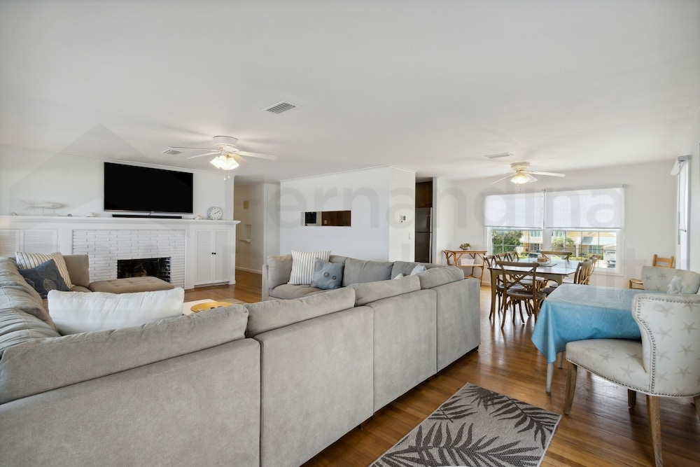 1408 S Fletcher Ave 4 Bedroom Home by RedAwning