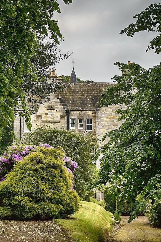 Stravithie Castle