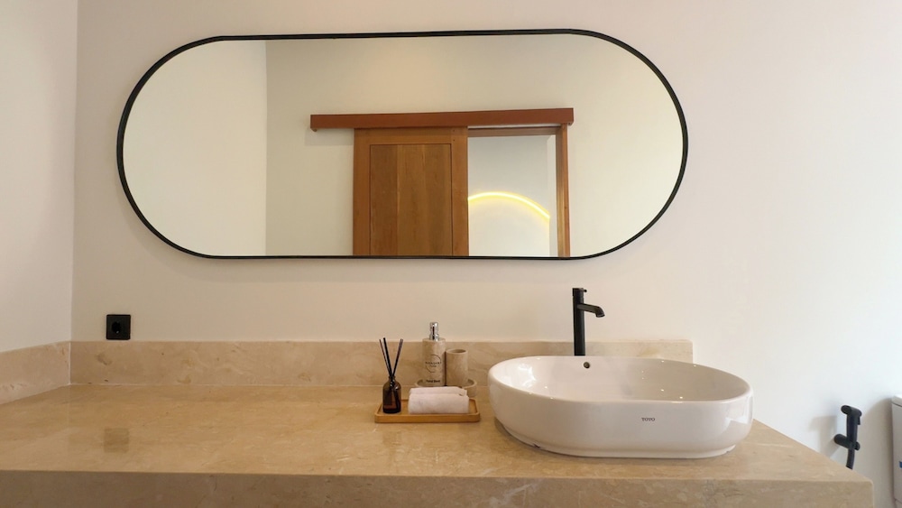 Malasama suites hotel