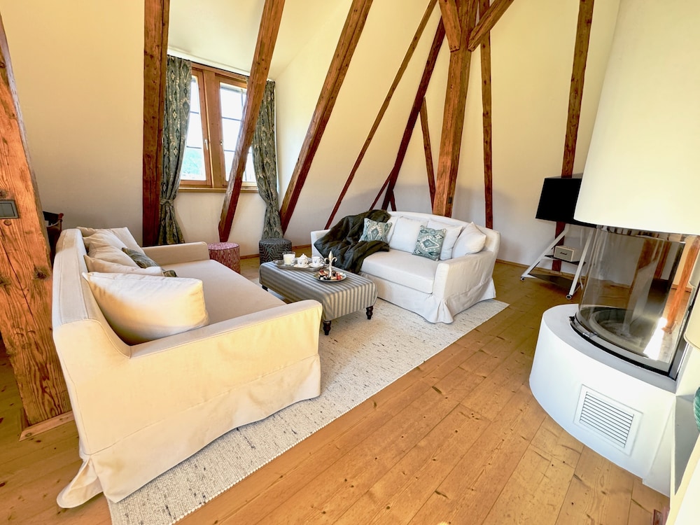 TURM KAPS Luxury Home by Belle Stay