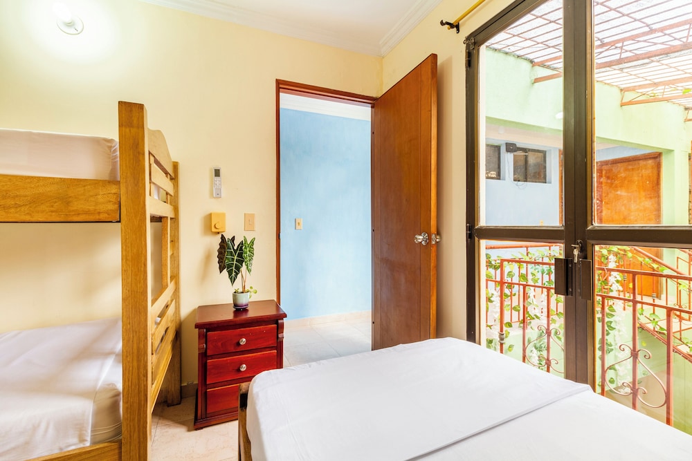 Hostal Cartagonova