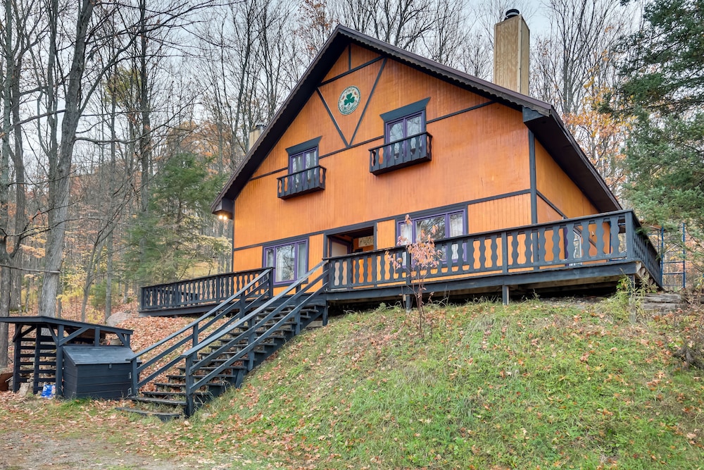 'buckhorn' - Slopeside Iron River Cabin w/ Sauna view 3