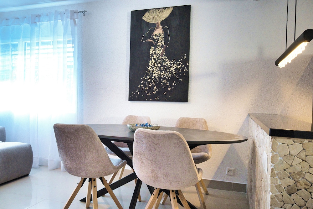 Modern Station Apartment Möhlin
