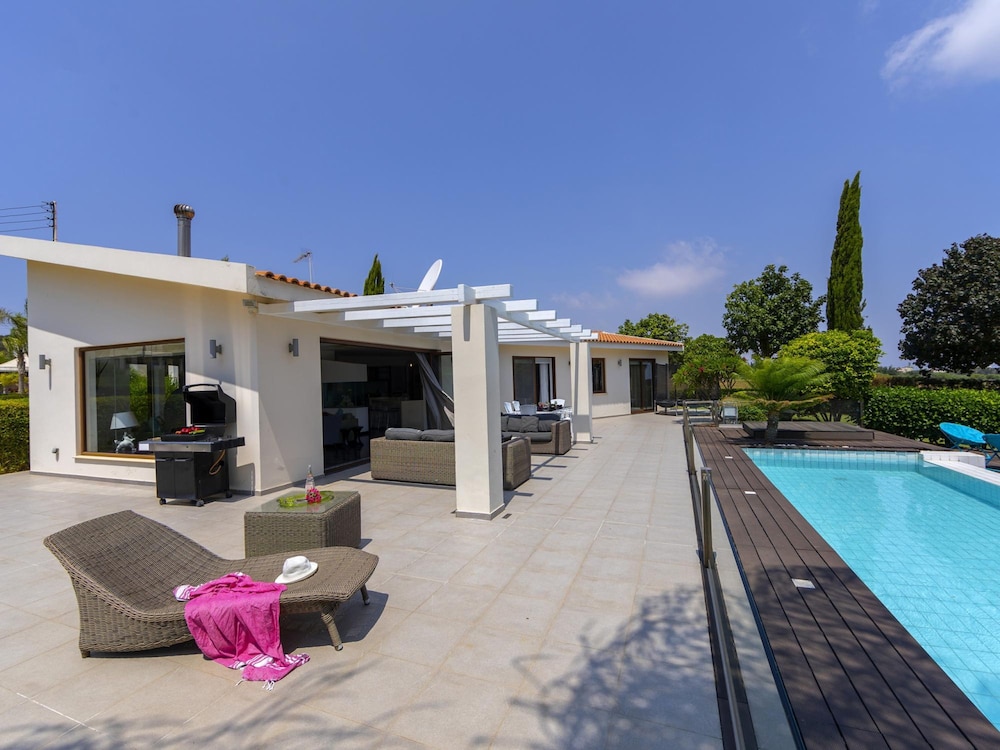 Protaras Villa Oscar Domain 4A