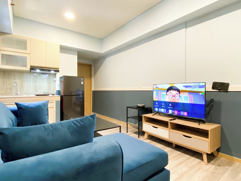 Good And Homey 2Br At Meikarta Apartment