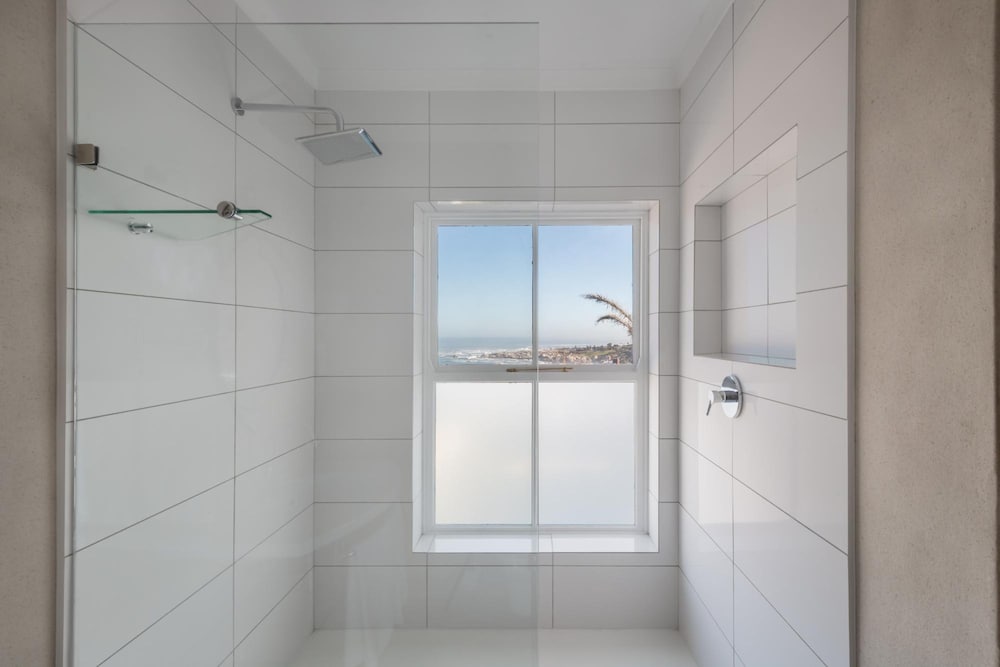 Incredible 6bed w Pool in Camps Bay Villa Galazzio