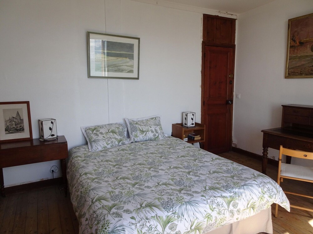 Villa in Normandy With Beach Access