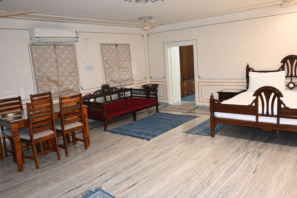Raghunath Haveli - A Heritage Homestay