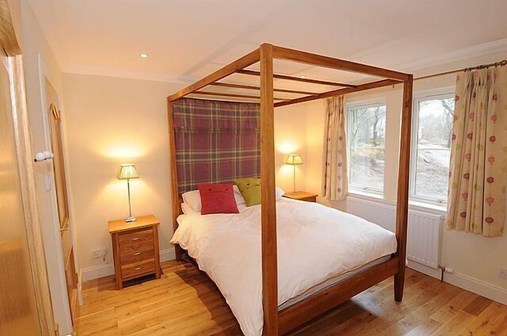 BCC Lochness Cottages