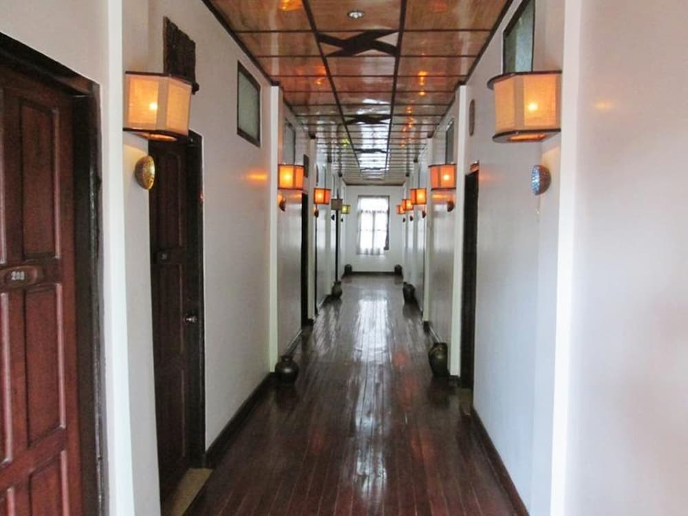 Lady Princess Hotel