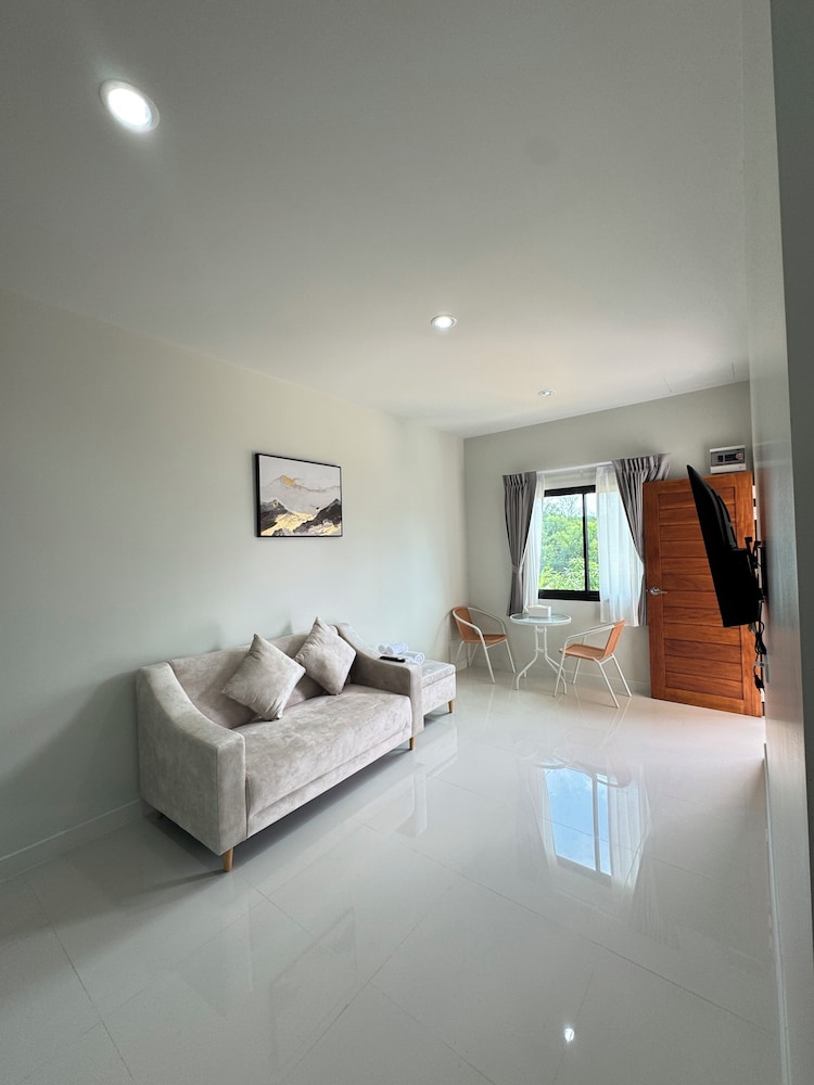 LELA HOME