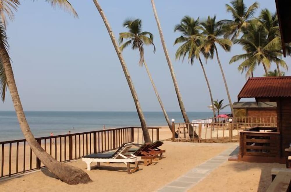 Vista Praia Beachfront Cottages