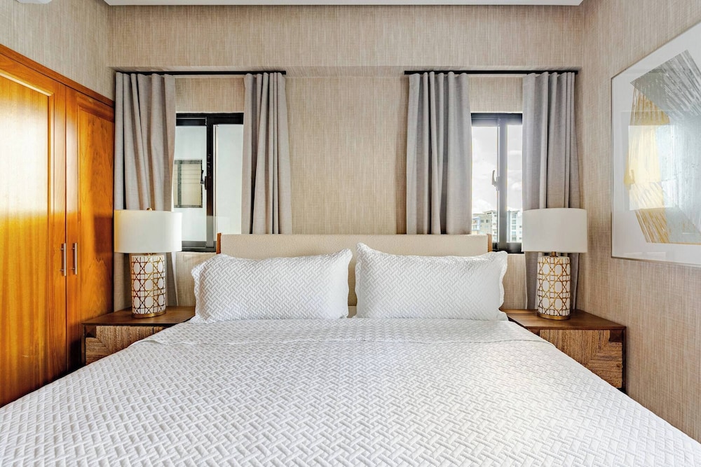 Luxurious Santo Domingo Apartment in Heart of the City, Wifi, Pool, Parking Free