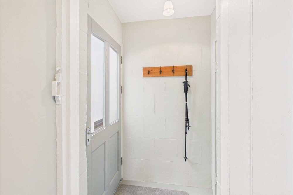 Host Stay Bell Cottage