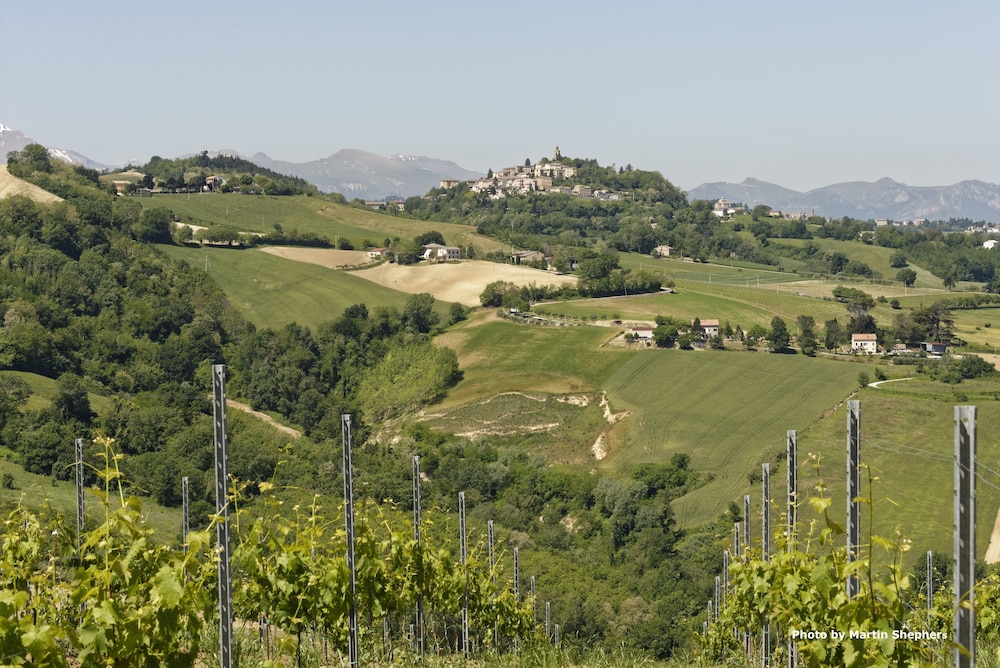 Boutique Hotel Leone