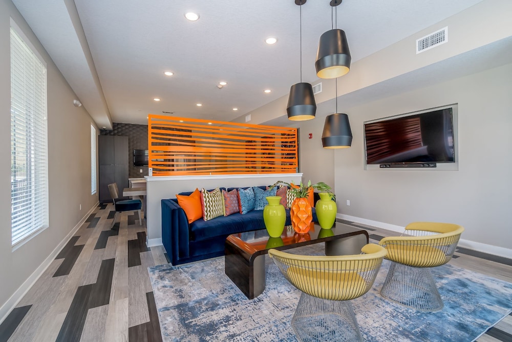 Des Moines Vacations - Des Moines Amazing 1BD 1BA Downtown Apartment - Property Image 2