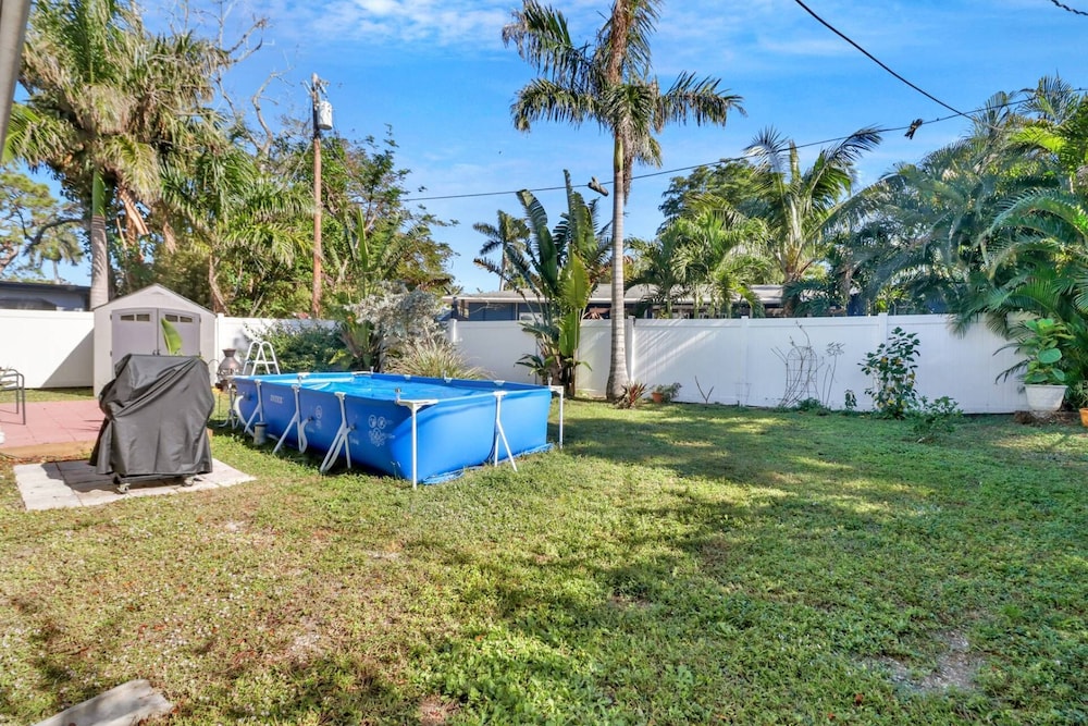 2511 Cortez Blvd