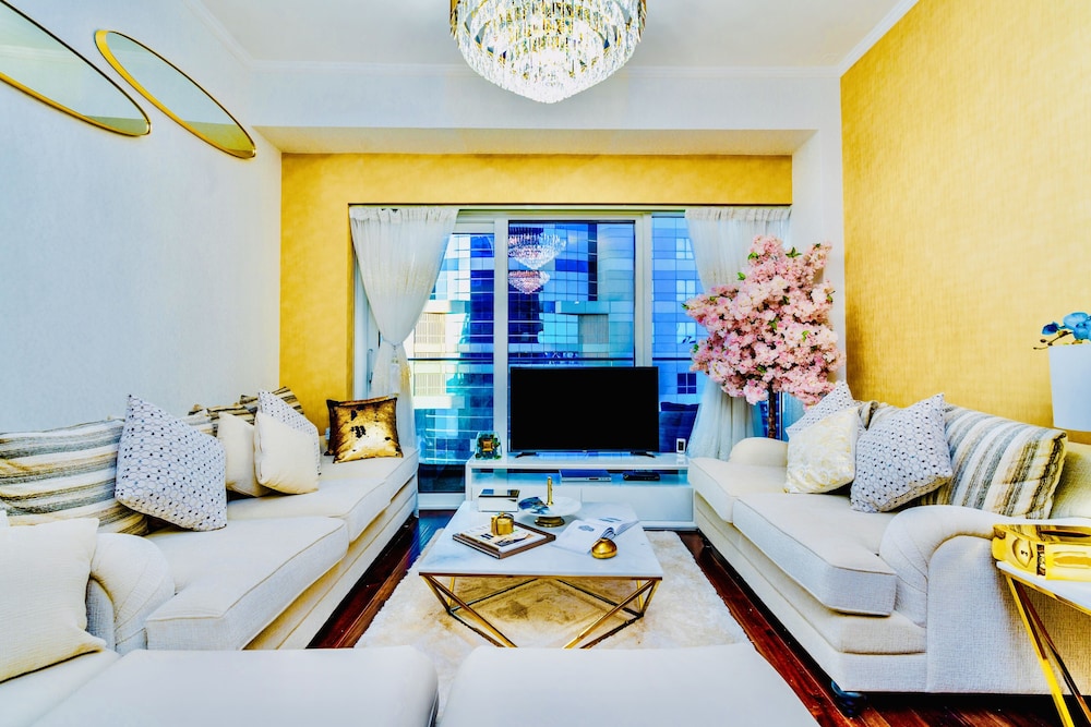 DAMAC Heights by Fendi Casa