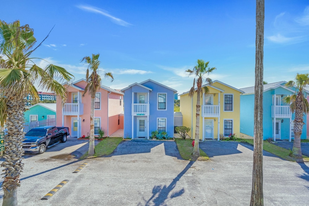 Sand Castles West T8 view 4