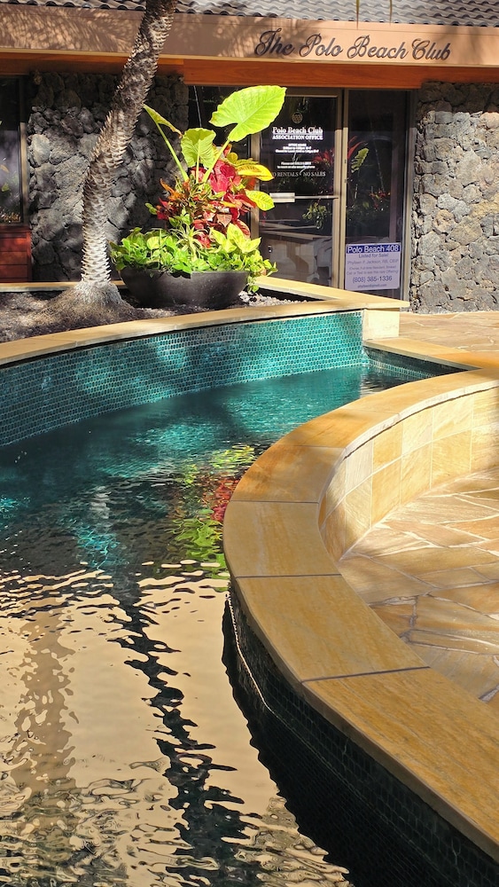 Polo Beach Club Vacation Rentals - APlus Resorts