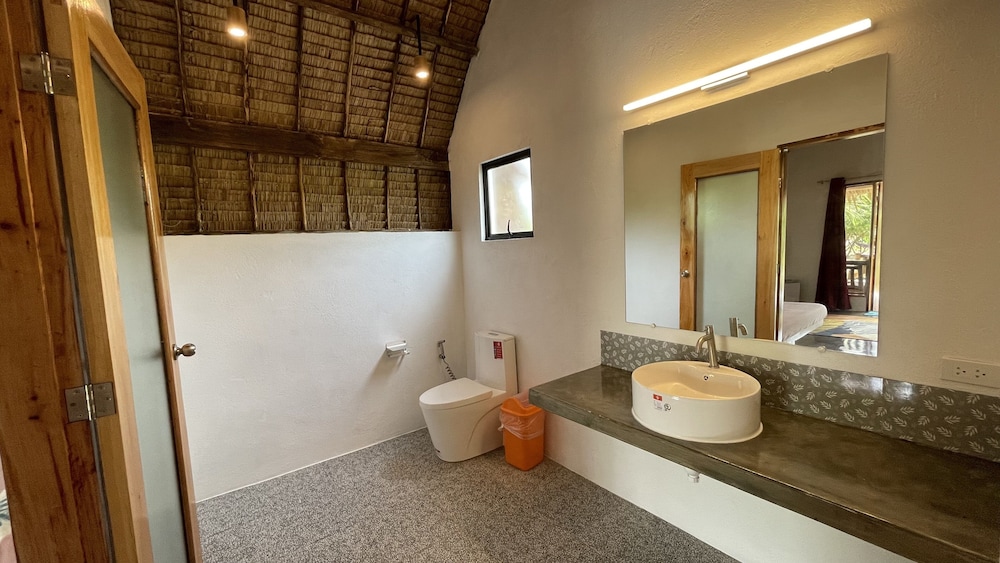 Footprints Beach Resort 45
