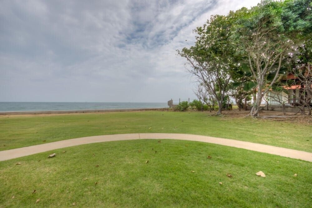 Amazing 5 Bedroom Condo on the Beach SP view 2