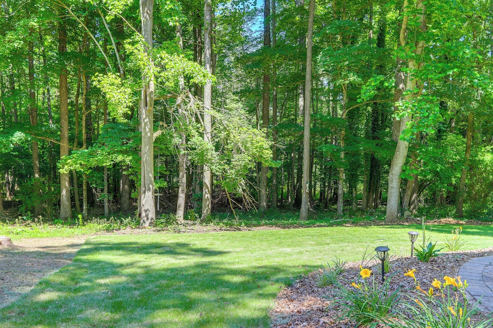 Cozy Jonesboro Studio w/ Patio ~ 22 Mi to Atlanta!