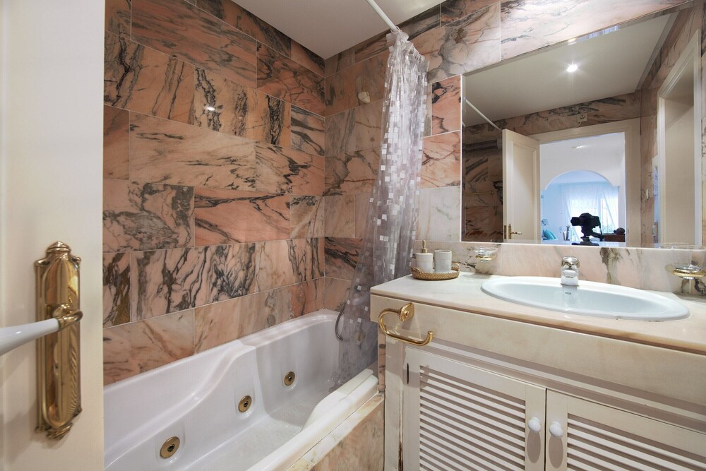 Apartment in Marbella Near the Beach