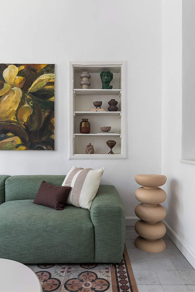 The Gem of Neve Tzedek by Sea N' Rent