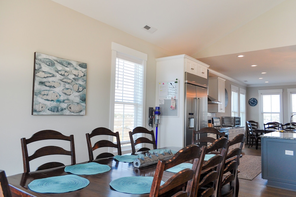 Family Tides by Topsail Realty