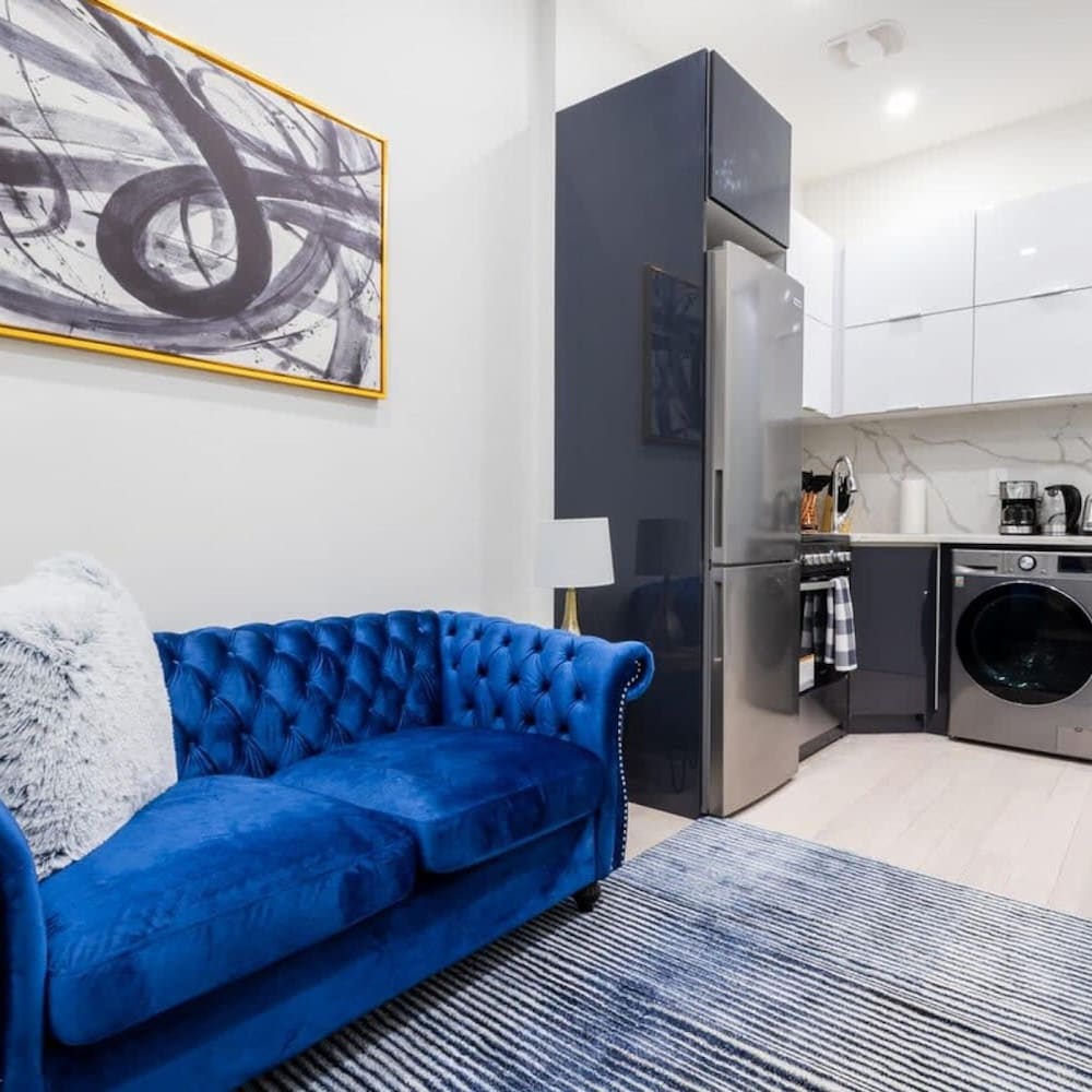 317-1an - New Modern 1BR W D Walk to Central Park