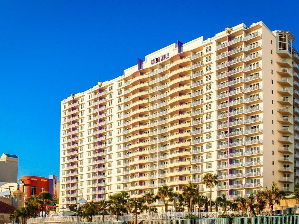 Ocean Walk 502