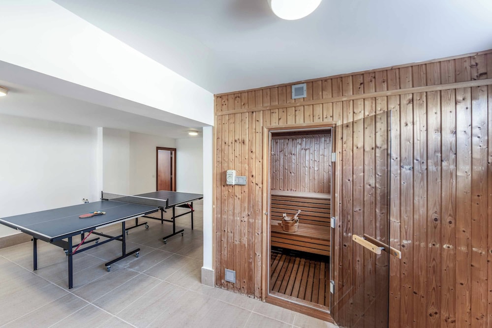 Villa Prosperity