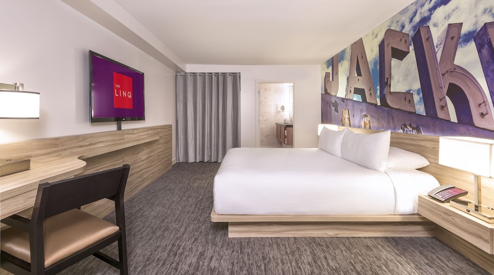 The LINQ Hotel & Casino – A Caesars Rewards Destination 3
