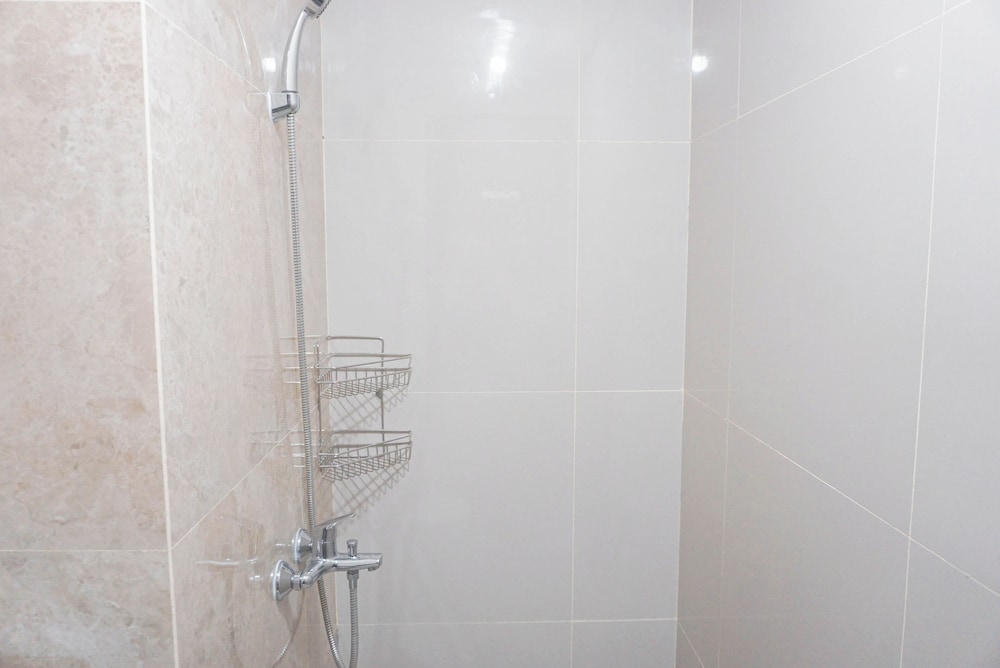 Comfy And Homey 2Br Transpark Cibubur Apartment
