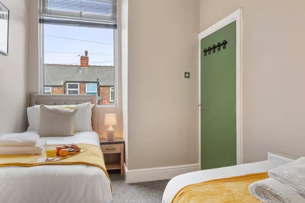 Stylish 3-bedroom Home 14mins to Co-op Live Arena