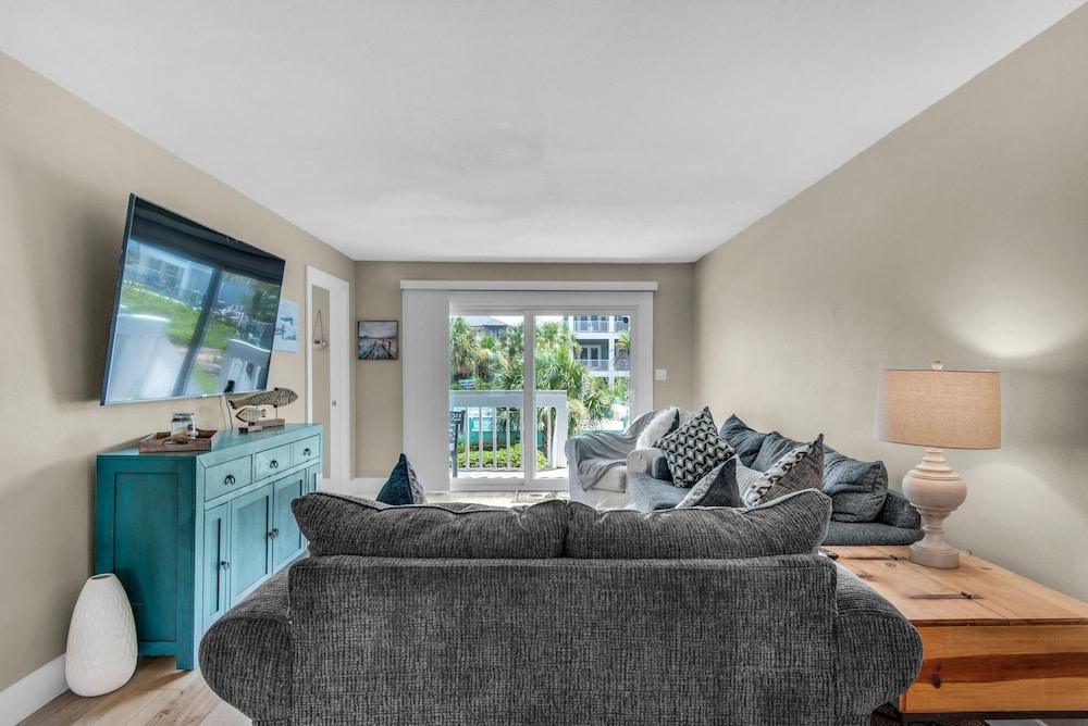 Deep Water Cove 103