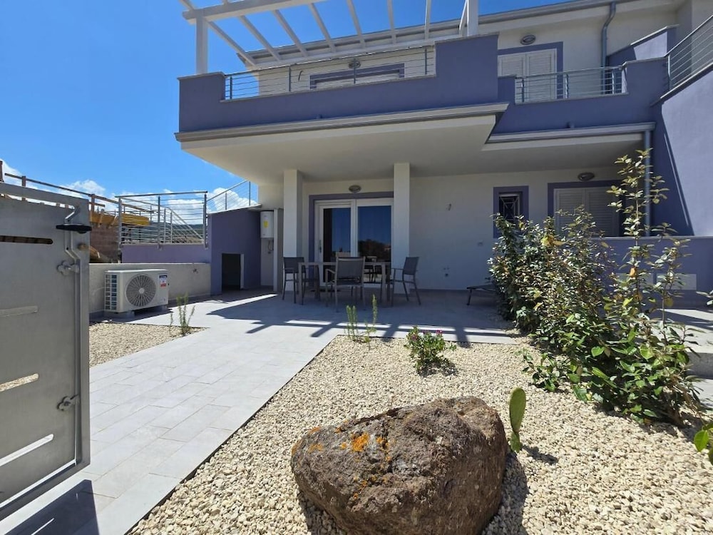 Home Geranio With Private Garden