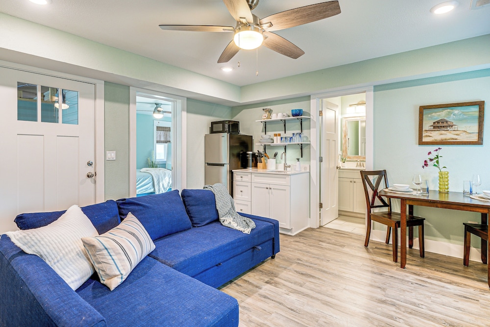 Walk to Beach: Apt w/ Private Hot Tub!
