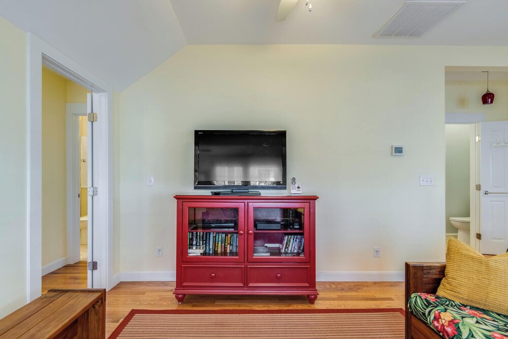 Delaware Avenue 34B