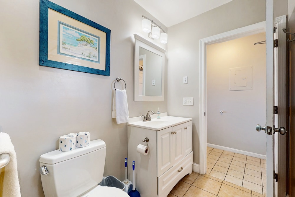 Sandbar Inn - Dog Friendly