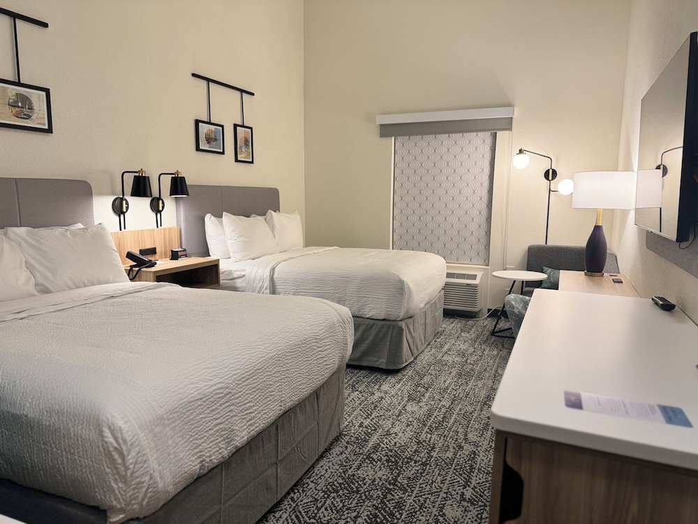 Sleep Inn & Suites