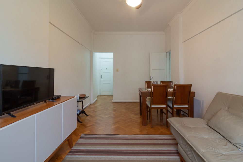 5 Minutes From Copacabana Beach Bi404